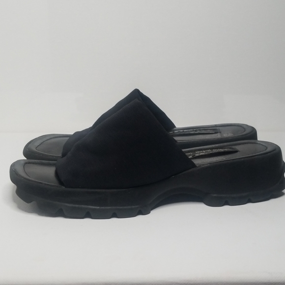 black chunky slides